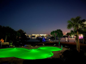 Cozy Waterfront Condo - PB B215